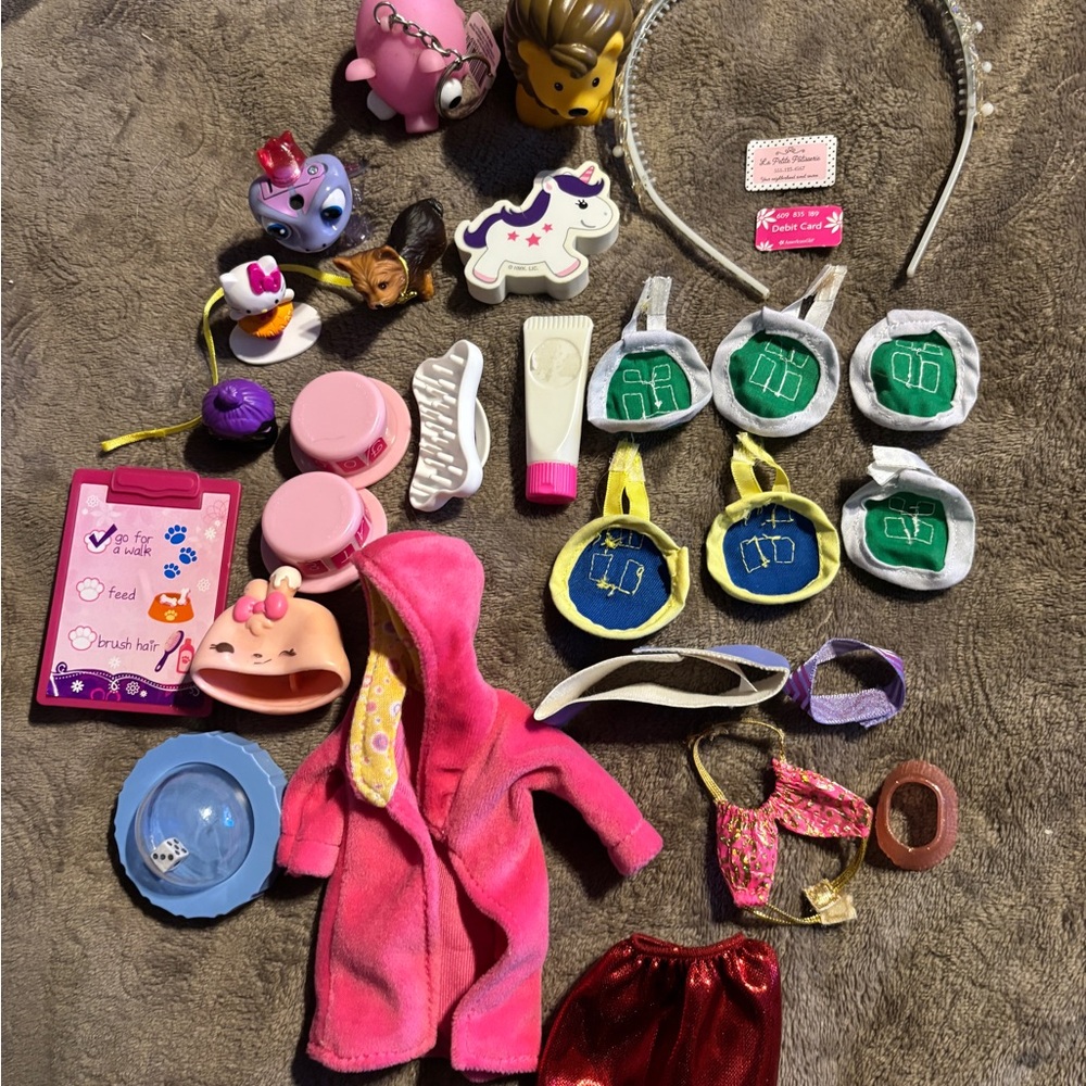 Colorful Kids Toy Set with Accessories & figures lot of 28 items